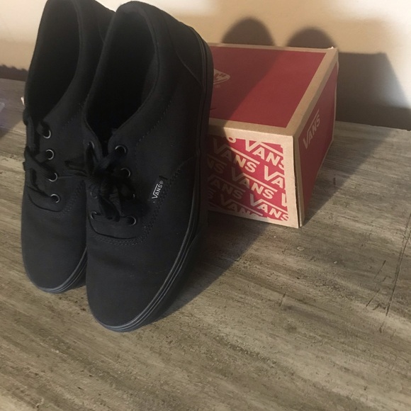 Brand New Black Vans! Size 9 - Picture 12 of 12